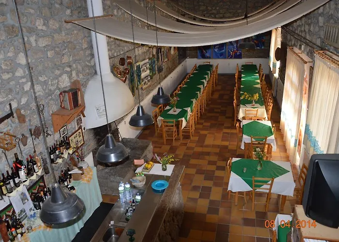 Costiolu Farm stay *